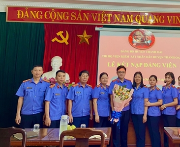 Chi bộ Viện KSND huyện Thanh Oai tổ chức lễ kết nạp Đảng viên mới